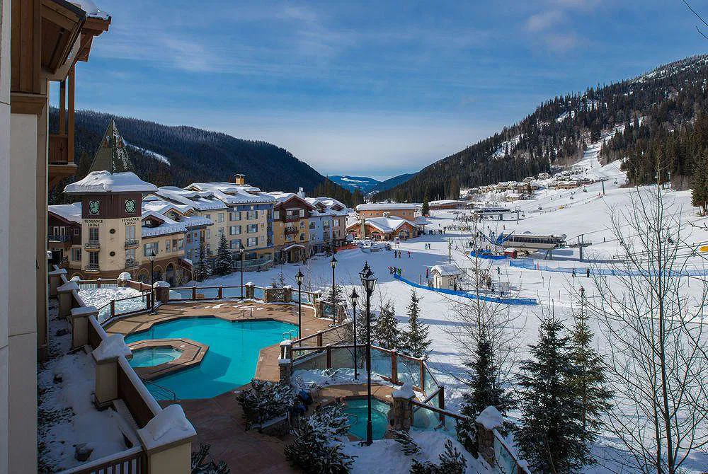 STAY & SKI AT SUN PEAKS IN CANADA