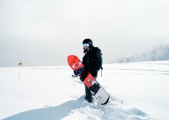 STAY & SKI IN NISEKO FOR COUPLES