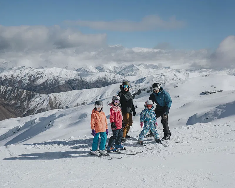 NZ NEW ZEALAND SKI: FAMILY DEAL AT THE REES QUEENSTOWN