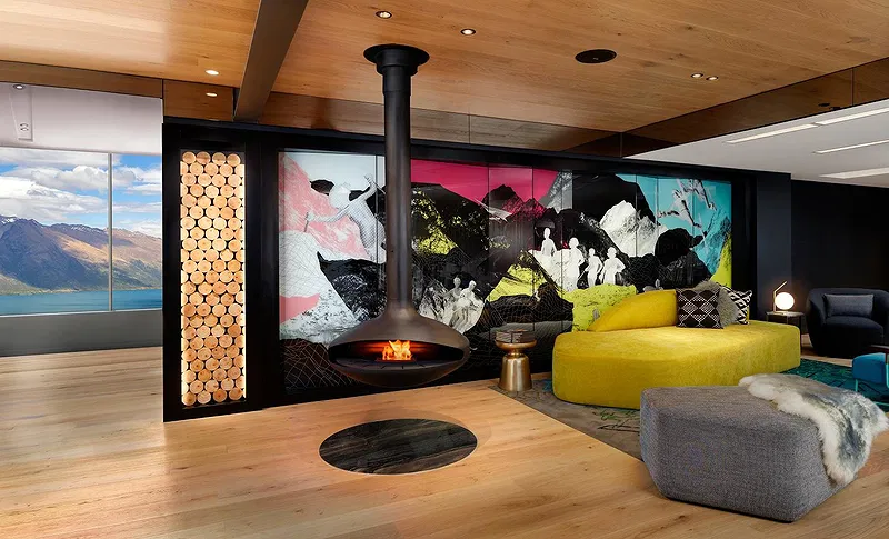 NZ NEW ZEALAND SKI: COUPLES DEAL QT QUEENSTOWN