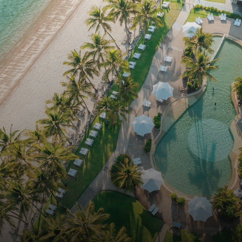 HAMILTON ISLAND ESCAPE