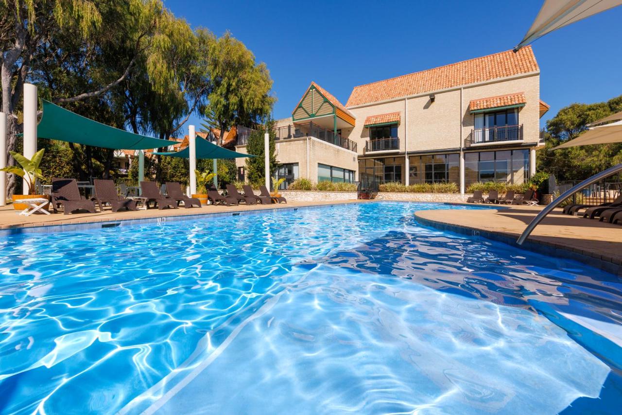 CLUB WYNDHAM DUNSBOROUGH ESCAPE JAN SCHOOL HOLIDAYS
