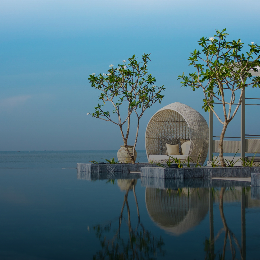 ALL-INCLUSIVE BEACHFRONT RESORT IN VIETNAM