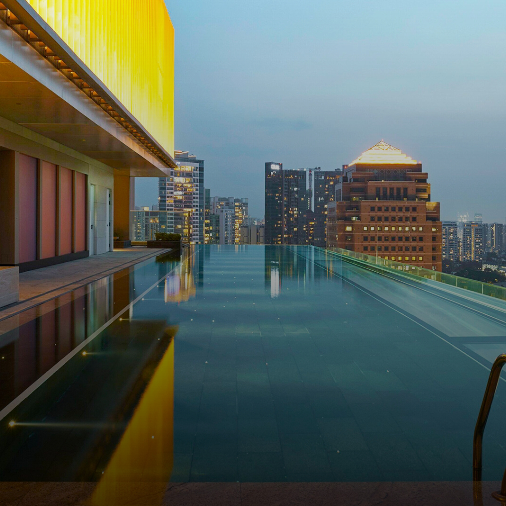 COUPLES ESCAPE TO COMO METROPOLITAN SINGAPORE