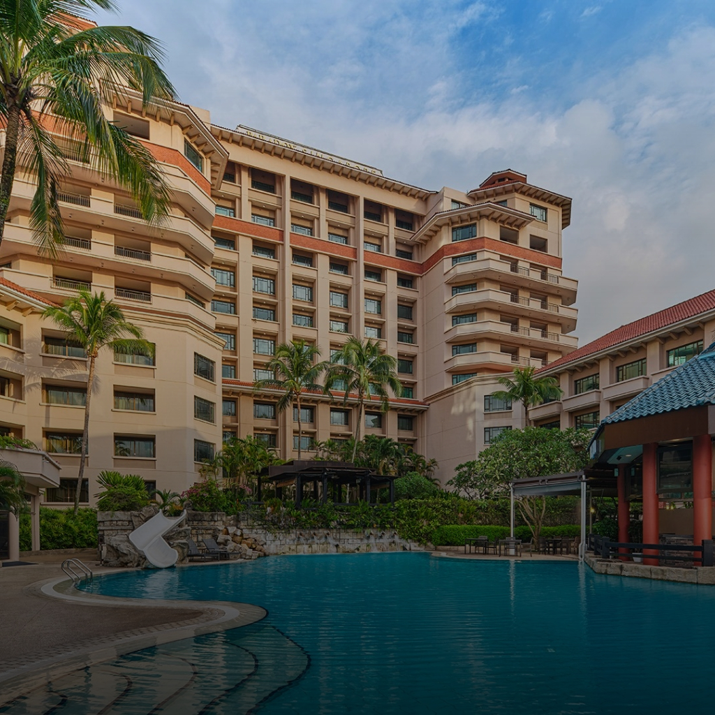 FAMILY PACKAGE - PARADOX SINGAPORE MERCHANT COURT AT CLARKEY QUAY