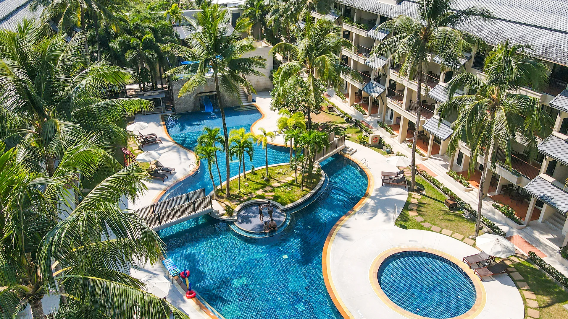 RADISSON RESORT & SUITES PHUKET PACKAGE